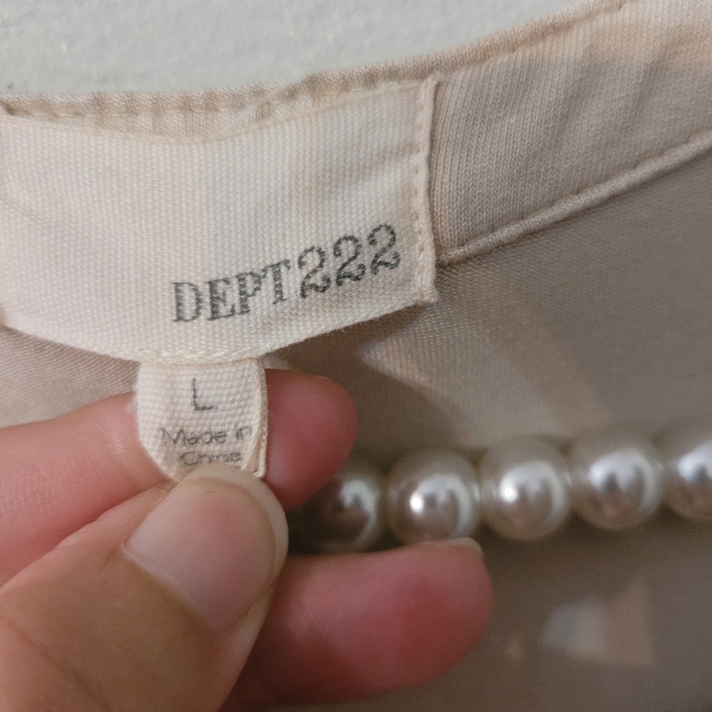 Dept222 Unique Ruffle Stylish Top! - Picture 7 of 7